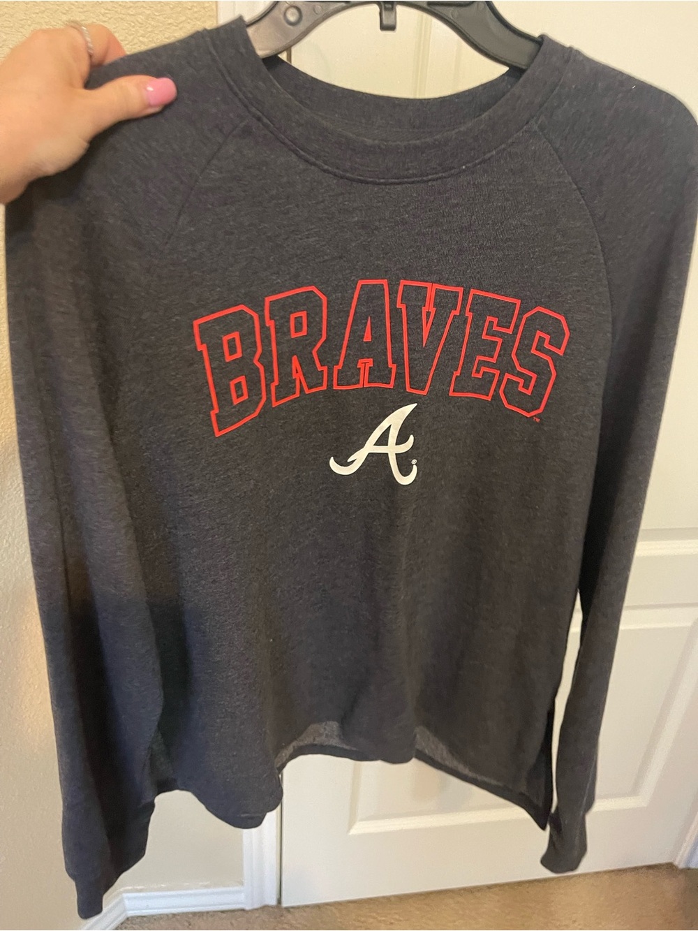 Braves Graphic Crewneck Sweatshirt in Navy new
